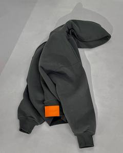 Sweat à capuche boxy personnalisé 100 % coton biologique avec molleton épais 520 g/m² et coupes courtes pour hommes – Vente en gros pour marques de streetwear - Product Image 3