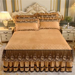 Falda <span class=keywords><strong>de</strong></span> <span class=keywords><strong>Cama</strong></span> Engrosada y Cálida, Colchas <span class=keywords><strong>de</strong></span> Terciopelo Cristalino, Juego <span class=keywords><strong>de</strong></span> Tres Piezas <span class=keywords><strong>de</strong></span> Franela, Ropa <span class=keywords><strong>de</strong></span> <span class=keywords><strong>Cama</strong></span> Tamaño King y Queen, Textiles para el Hogar - Product Image 3
