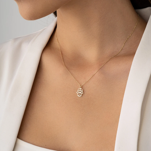 Collana Minimalista con Mano <span class=keywords><strong>di</strong></span> Hamsa in Acciaio Inossidabile Placcato Oro PVD, Ciondolo Protezione Contro il Malocchio, Gioiello Portafortuna per Donne - Product Image 4