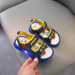 Rouge Spider-man garçons éclairage <span class=keywords><strong>sandales</strong></span> 2024 nouveau dessin animé mode enfants chaussures d'été bébé garçon sport sandale - Product Image 3