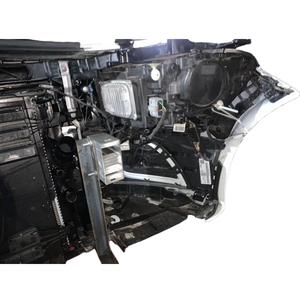 Pare-chocs avant d'occasion pour Mercedes Benz <span class=keywords><strong>CLA</strong></span> W118 avec radiateur et phares; phares neufs non inclus - Product Image 6