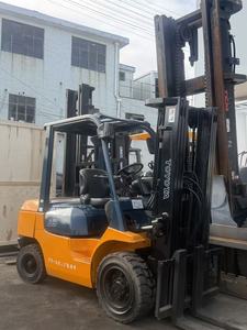 Montacargas Diésel Usado Confiable de 3/5/8/10/15/16/25/30 Toneladas, Montacargas TOYOTA FD35 de 3.5 Toneladas con Elevador de Alta Capacidad en Venta Ahora en Shanghái - Product Image 3