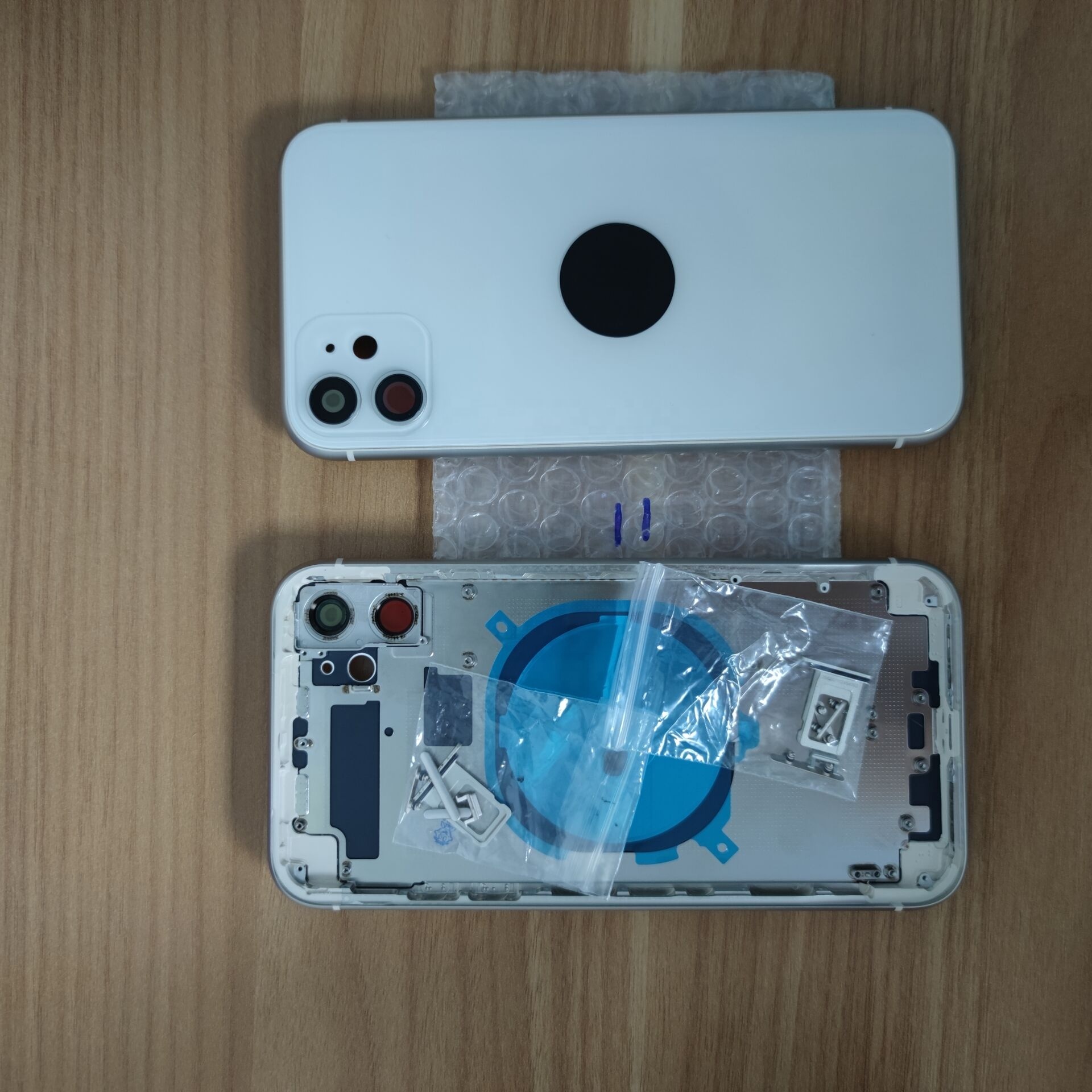 iPhone 6/7/8/11/12/13 Plus/XR 対応 バックパネル バッテリーカバー