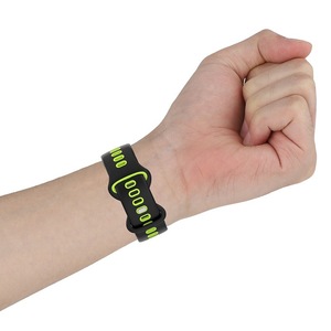 <span class=keywords><strong>Bracelet</strong></span> de sport bicolore en silicone souple <span class=keywords><strong>pour</strong></span> <span class=keywords><strong>Fitbit</strong></span> <span class=keywords><strong>Charge</strong></span> <span class=keywords><strong>5</strong></span>/<span class=keywords><strong>Fitbit</strong></span> <span class=keywords><strong>Charge</strong></span> 6, <span class=keywords><strong>bracelet</strong></span> respirant - Product Image 5