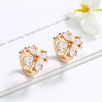 Accessoires de perçage d'oreille pour femmes, nouveaux boucles d'oreilles tendance en or plaqué, fleur en zircone cubique