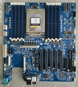 เมนบอร์ด MZ32-AR0 E-ATX พร้อมแฟลช รองรับซีพียู EPYC 7003 ซีรีส์ ซ็อกเก็ต SP3 หน่วยความจำแรม DDR4-3200mhz 16 ช่อง เมนบอร์ดเซิร์ฟเวอร์ - Product Image 5