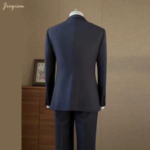 <span class=keywords><strong>Costume</strong></span> deux pièces ajusté bleu foncé Jieqian pour <span class=keywords><strong>homme</strong></span>, options en mélange de laine et en tissu de laine, <span class=keywords><strong>costume</strong></span> de <span class=keywords><strong>mariage</strong></span> <span class=keywords><strong>sur</strong></span> <span class=keywords><strong>mesure</strong></span>, OEM ODM MOQ 1 ensemble - Product Image 2
