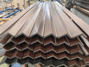 Bande de protection contre les gouttelettes <span class=keywords><strong>en</strong></span> aluminium/métal à 135 degrés <span class=keywords><strong>en</strong></span> couleur RAL pour le marché américain/canadien - Product Image 5