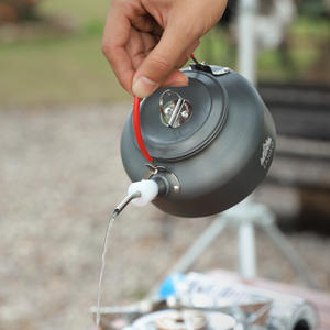 กาต้มน้ำพกพาสำหรับตั้งแคมป์ 1.2 ลิตร 1.8 ลิตร กาต้มน้ำสแตนเลสพร้อมด้ามจับสีแดงสำหรับทำอาหารกลางแจ้งและการเดินทาง - Product Image 3