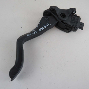 แป้นคันเร่ง 9681530380 เปอโยต์ 307 Mk1 2001-2005 มือสอง (67127) - Product Image 1