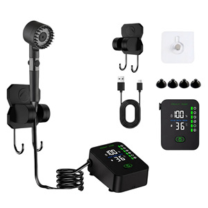 Ducha portátil recargable por USB para exteriores con pantalla digital y cabezal de pulverización ajustable, diseño impermeable - Product Image 1