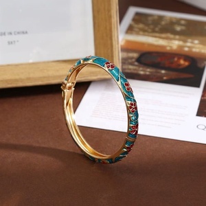 Bracelet minimaliste en alliage de zinc électroplaqué et émaillé, style chinois traditionnel, finition goutte d'huile, vente en gros - Product Image 3