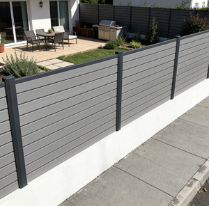 Paneles de Cerca para Caballos de WPC Resistentes a los Rayos UV y Ecológicos, Paneles de Jardín de 4.5 pies de Altura, Cercas de Plástico Compuesto, Modelado 3D para Uso en Exteriores - Product Image 2