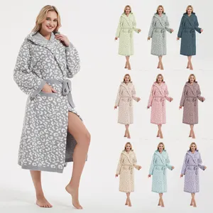 Custom good quality luxury polyester yarn knitted bath robes spa bathrobe for adult women