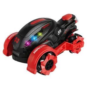 Venta al por mayor Spray Stunt motocicleta drift rotación de alta velocidad lado USB carga todoterreno control remoto RC coches para niños