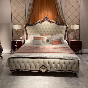 Cama de cuero francés de buena calidad de madera maciza con hermosos muebles de dormitorio hechos a mano con colchón y mesitas de noche - Product Image 2