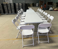 Ensemble table et chaises pliantes en plastique avec structure métallique, portable, pour événements, avec trous de drainage optionnels, assise en maille