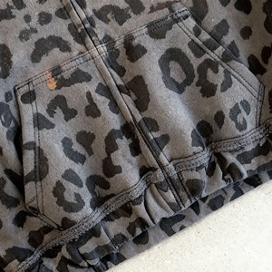 Blouson zippé en coton épais style streetwear, coupe courte et oversize, avec impression sérigraphiée personnalisée pour le printemps - Product Image 3