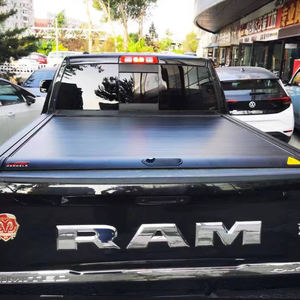 Accessori per Camion Copertura Rigida Tri-Fold Retrattile Manuale per Ram 1500 - Product Image 1