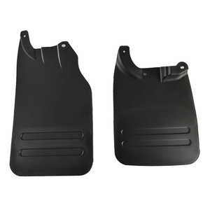Garde-boue pour Toyota Hilux 1988-2004, en plastique noir, pour modèles à transmission manuelle - Product Image 3