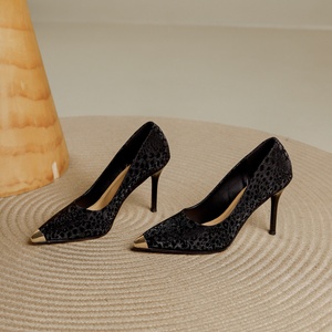 Zapatos Deportivos de Tacón Delgado con Punta Metálica y Parte Superior de Satén para Bodas de Verano, Zapatos de Punta Cuadrada para Mujer a la Moda - Product Image 1