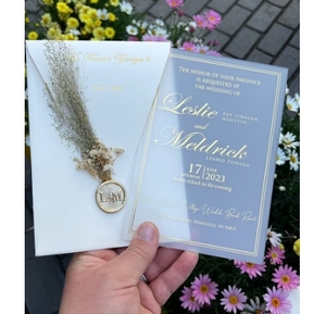 Invitation de carte de baptême élégante Enveloppe de baptême en acrylique de luxe estampée en feuille de fard à joues avec invitation de mariage unique en champagne - Product Image 3