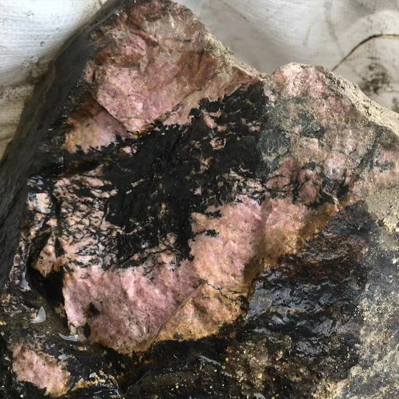 Rhodonite