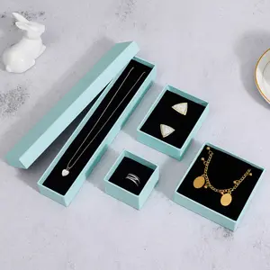 Boîte en papier rigide Emballage cadeau Couvercle et boîtes de base Boîtes d'emballage en carton rigide avec insert en mousse pour collier Bague Bracelet