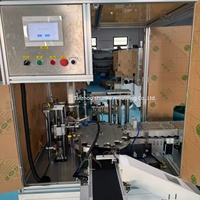 Máquina Automática de Alta Velocidad para el Revestimiento, Relleno y Ensamblaje de Tapas con Motor y Rodamientos para Inserción de Espuma de PE, Lámina de Aluminio y Juntas