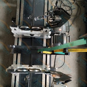 <span class=keywords><strong>Machine</strong></span> d'équilibrage verticale dynamique de vilebrequin de YYQ-160A pour l'équilibrage de roue de voiture - Product Image 5