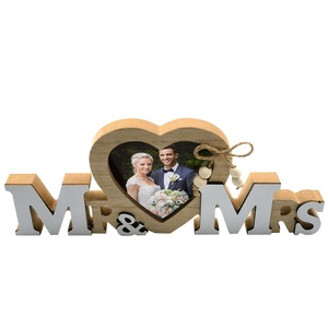 Marco de Fotos de Madera Natural con Forma de Corazón, Adorno de Escritorio, Regalo Sentimental para Padres, Parejas, Abuelos - Product Image 1