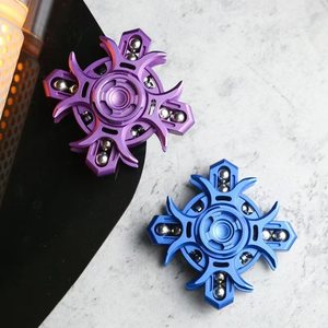 Tiebro Giroscopio Clásico EDC, Juguete de Metal con Eslabones Giratorios, Diseño Personalizado, Alivio de la Ansiedad para Adultos, Gadget Antiestrés - Product Image 3