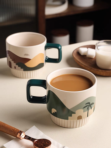 Fournisseur en gros de Chine, tasse en céramique en grès à motif de dessin animé, écologique, compatible lave-vaisselle et micro-ondes, tasse à café à poignée carrée - Product Image 1