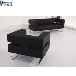 Sofá Clásico Pequeño de <span class=keywords><strong>1940</strong></span> en Venta - Product Image 3