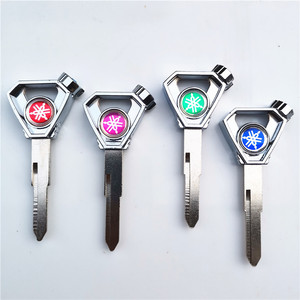 Llave de Aleación para Motocicleta YMH, Ranura Derecha, Azul y Roja, Aleación de Zinc, Fácil Instalación - Product Image 5