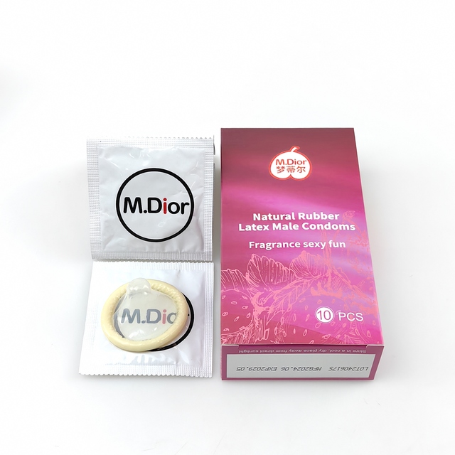 Lot De 10 Préservatifs Ultra-fins 0.01mm - Texture Particules - Date Limite 12/2021