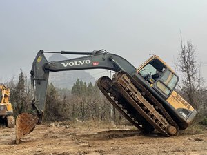 รถขุดมือสอง 29 ตัน ผลิตในเกาหลี รถขุดมือสองแท้ Volvo EC290 EC290B EC290BLC EC290D EC290DL Volvo 290 290B 290BLC 290D 290DL - Product Image 1