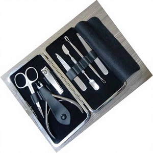 Kit de manucure professionnel en acier inoxydable écologique ASAP avec coupe-ongles 7-en-1, ensemble personnalisable de 7 outils de soin des ongles - Product Image 2