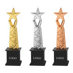 Trophée en métal Star Model 742 Pyramide en alliage de zinc plaqué or, argent, bronze, récompense sportive, gravure du logo, durable avec base en bois - Product Image 1