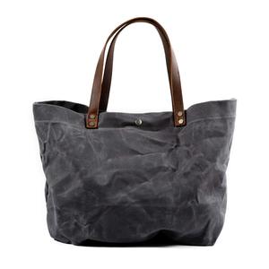 Sac de voyage en toile cirée vintage avec poignée en cuir, sac fourre-tout extra large pour femmes - Product Image 4