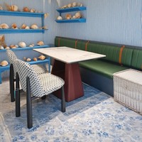 Meubles d'hôtel de luxe au design italien élégant, ensembles de tables à manger haut de gamme pour villa avec 8 à 10 chaises, table à manger avec plateau en marbre