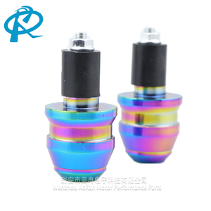 Enchufe de manillar de motocicleta de aleación de aluminio colorido bloque de equilibrio resistente a caídas para enchufe de manillar Universal - Product Image 4