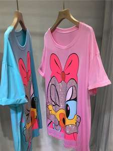 T-Shirt Estiva da <span class=keywords><strong>Donna</strong></span> Taglie Forti Super Plus con Simpatico Design di <span class=keywords><strong>Minnie</strong></span>, Modello Ampio a Manica Corta di Media Lunghezza, Lavorazione a Maglia Pregiata ed Eco-Sostenibile - Product Image 4