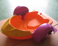 Bateau à pagaie HDPE en plastique avec pédales pour enfants et adultes, jouets d'eau en plein air