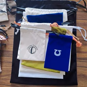 Preço baixo Saco de microfibra macio personalizado com cordão para joias, bolsa para presente, tecido de camurça branca, embalagem de joias com logotipo