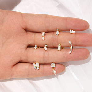 Pendientes de Plata 925 con Hilo Geométrico Mini Dorado para Mujer - Product Image 3
