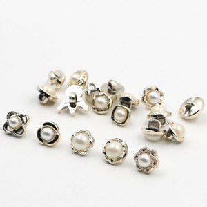 Boutons en <span class=keywords><strong>laiton</strong></span> à tige perlée blanche personnalisés pour chemises, manteaux, vêtements, accessoires de mode, garnitures métalliques - Product Image 6
