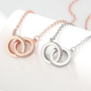 Collana con Pendente a Doppio Anello Diamantato Stile Sportivo, Catena in Lega a Bambù per Donna, Little Red Book - Product Image 3