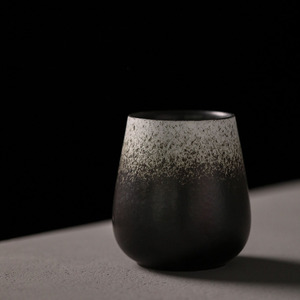 Taza de Cerámica Japonesa Vintage en Forma de Huevo con Esmalte Degradado Esmerilado para Café - Product Image 6