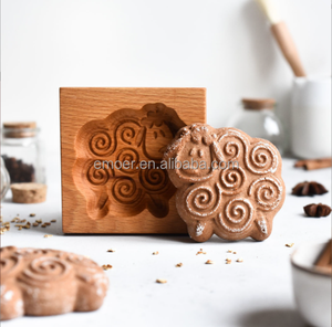 Moule <span class=keywords><strong>en</strong></span> bois de hêtre pour biscuits et gâteaux <span class=keywords><strong>en</strong></span> forme de poule, sapin de Noël, œuf de Pâques, lampe, mouton, champignon, feuille d'érable - Product Image 4